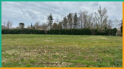 Terrain constructible - 631 m²