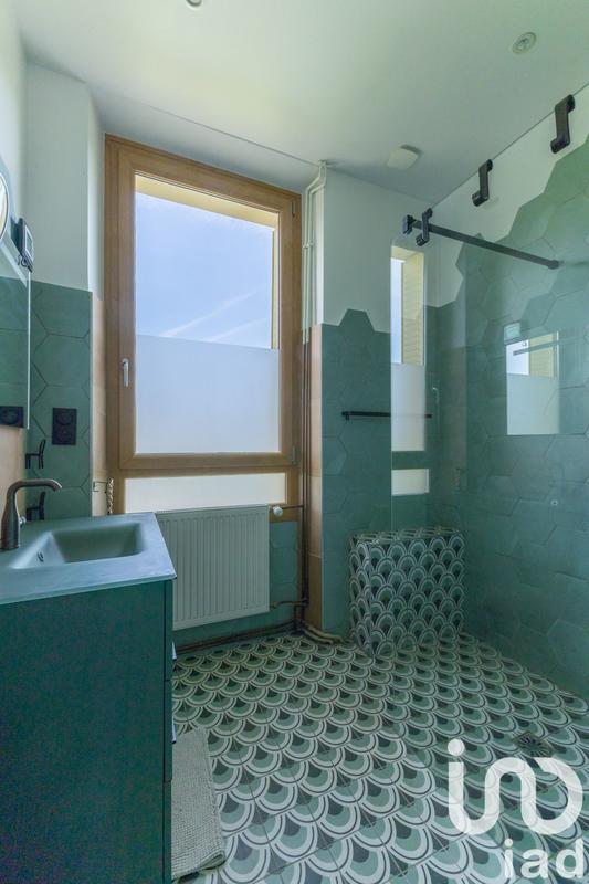 Maison - 257 m² - 8 pièces