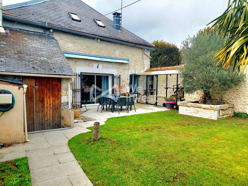 Maison - 258 m² - 8 pièces