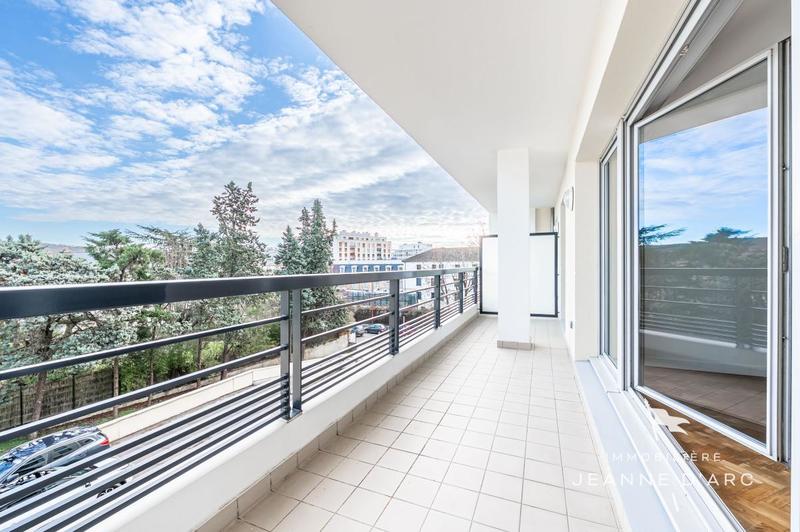 Appartement - 74 m² - 3 pièces