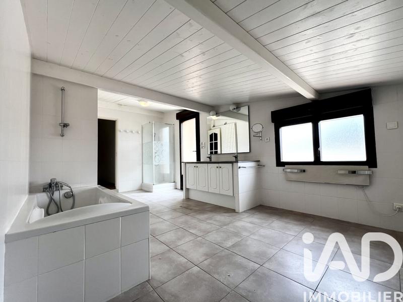 Maison - 191 m² - 6 pièces