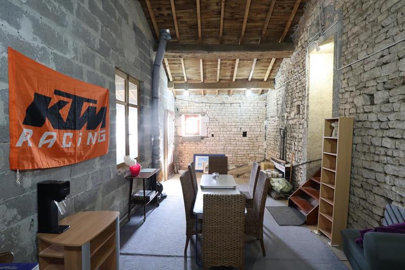 Maison - 207 m² - 7 pièces