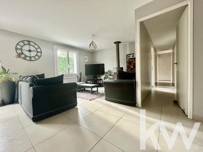 Maison - 134 m² - 7 pièces