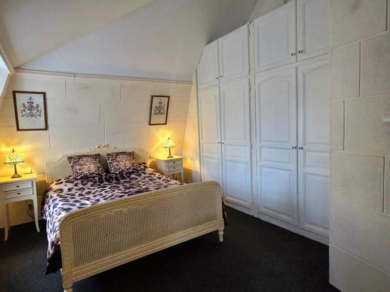 Maison - 206 m² - 14 pièces