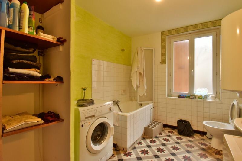 Immeuble - 180 m² - 9 pièces