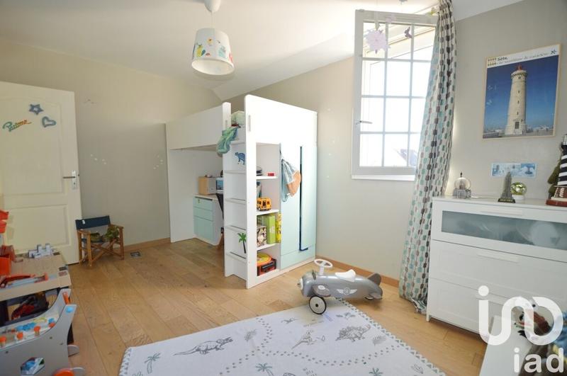 Maison - 169 m² - 8 pièces