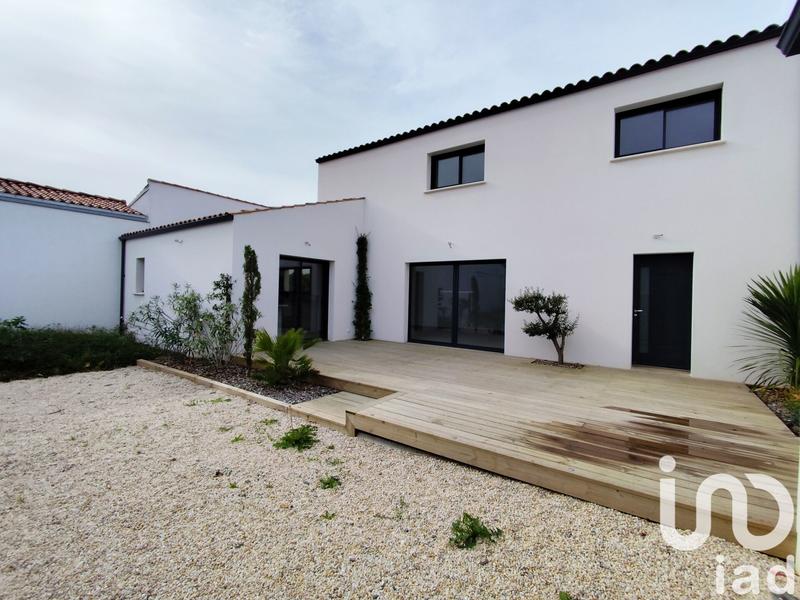 Maison - 143 m² - 6 pièces