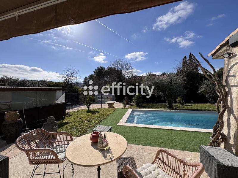 Maison - 147 m² - 5 pièces