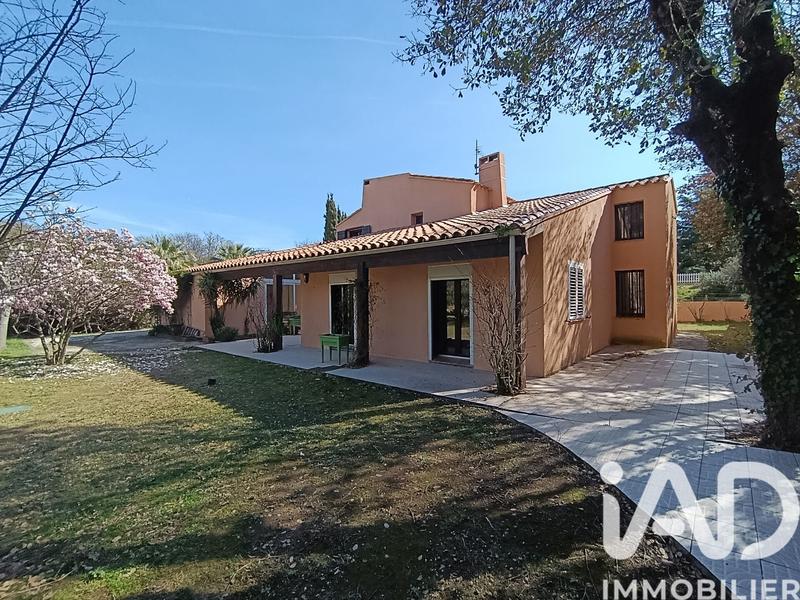 Maison - 150 m² - 5 pièces