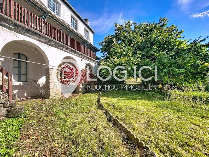 Maison - 246 m² - 7 pièces