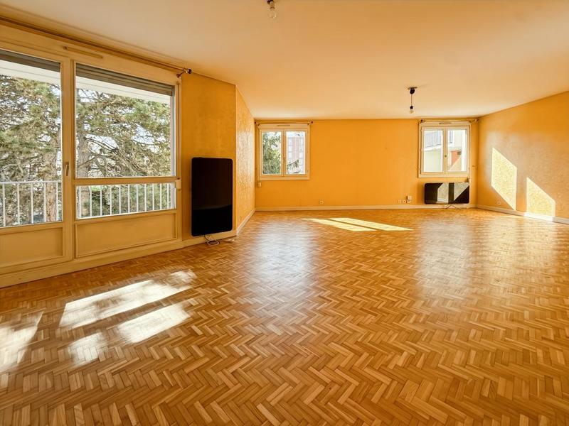 Appartement - 95 m² - 4 pièces