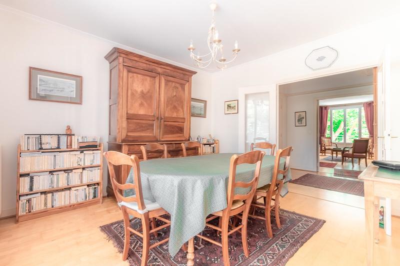 Appartement - 144 m² - 7 pièces