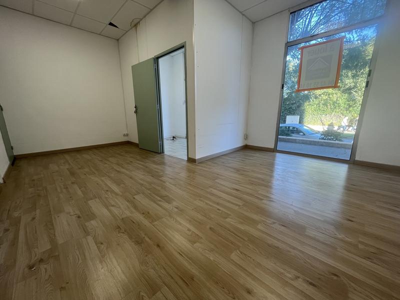 Local d'activités - 28 m²