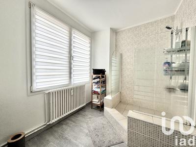 Appartement - 100 m² - 4 pièces