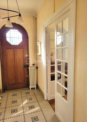 Maison de ville - 182 m² - 9 pièces