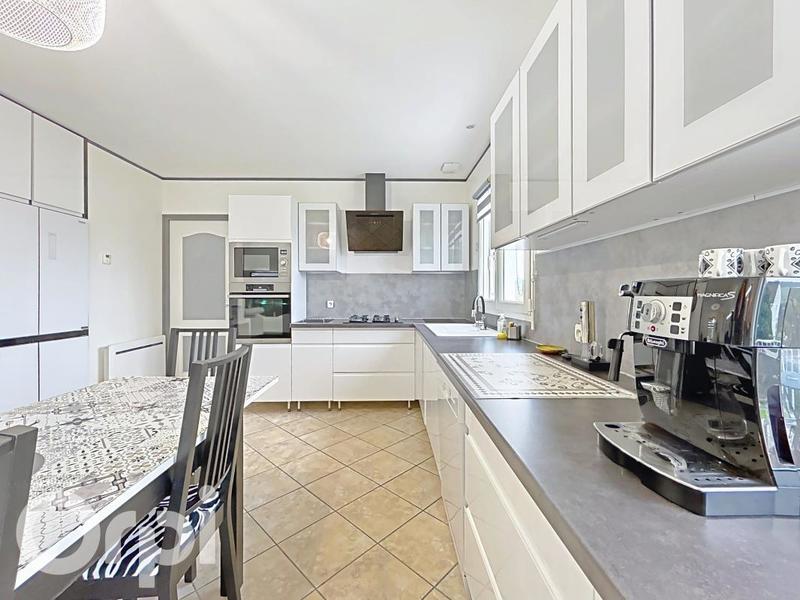 Maison - 102 m² - 4 pièces