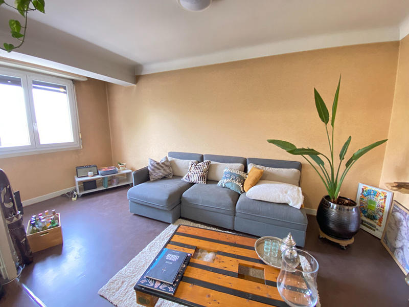 Appartement - 72 m² - 2 pièces