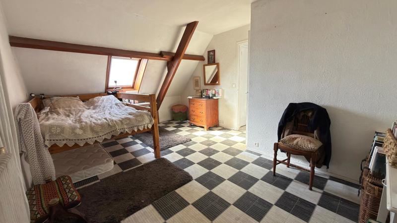 Maison - 139 m² - 7 pièces