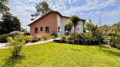 Villa - 140 m² - 5 pièces