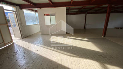 Local commercial - 130 m²