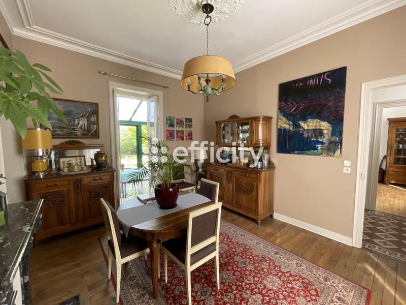 Maison - 169 m² - 7 pièces