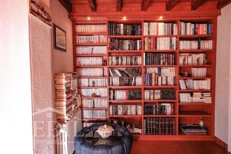 Demeure - 320 m² - 7 pièces