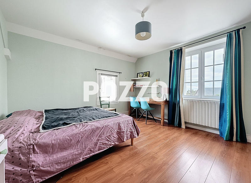 Maison - 147 m² - 7 pièces