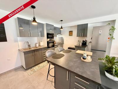 Maison - 83 m² - 4 pièces