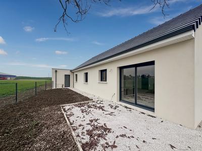 Maison - 95 m² - 4 pièces