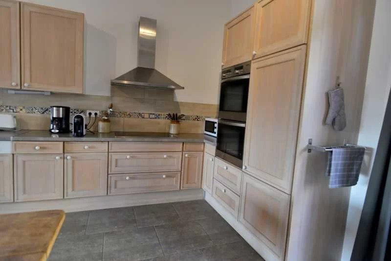 Maison traditionnelle - 478 m² - 13 pièces