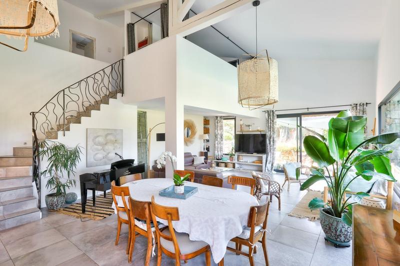 Villa - 160 m² - 5 pièces