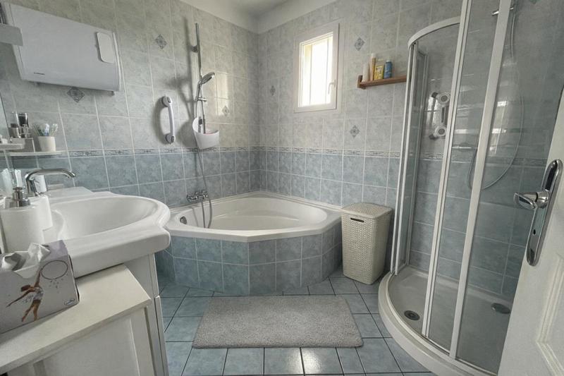 Maison - 105 m² - 5 pièces