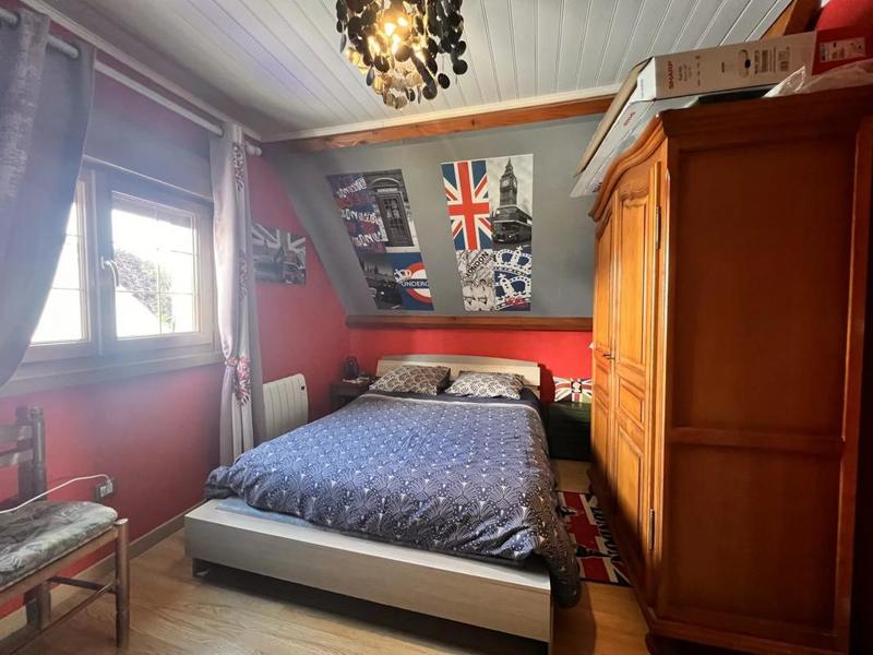 Maison - 90 m² - 5 pièces