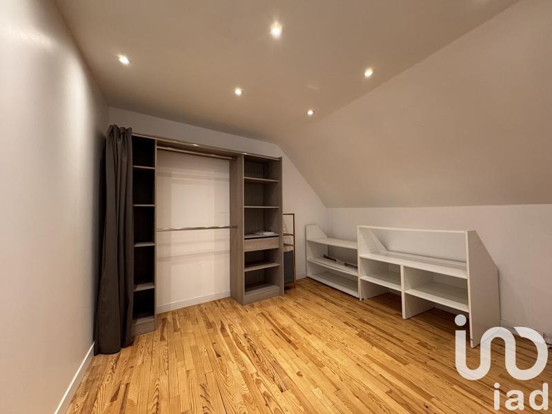 Maison - 250 m² - 7 pièces