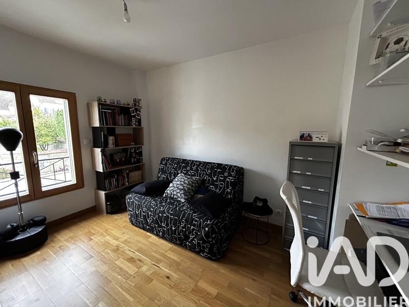 Maison - 180 m² - 8 pièces