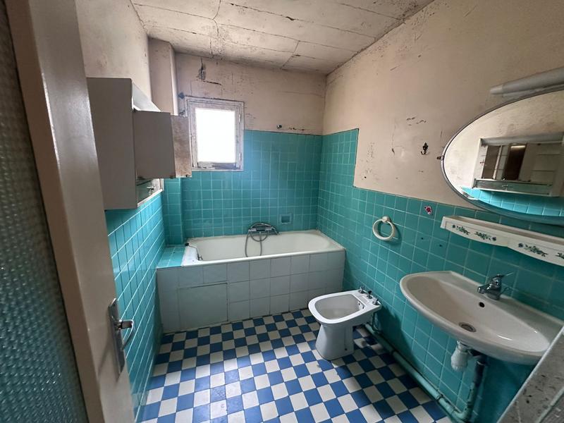 Appartement - 90 m² - 4 pièces