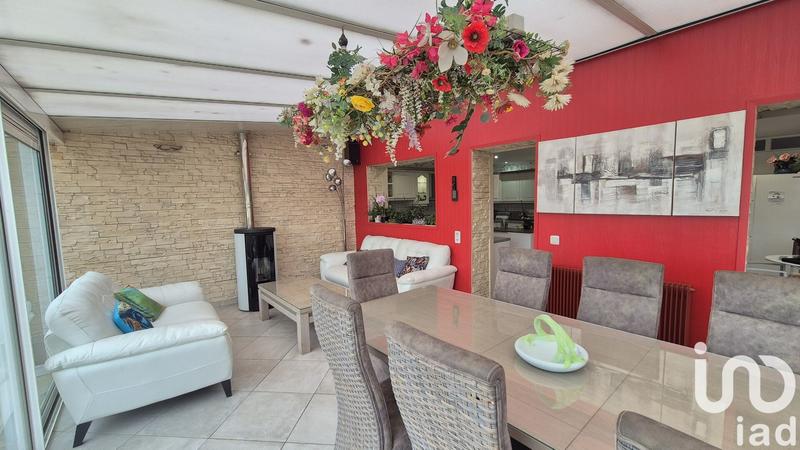 Maison - 214 m² - 11 pièces