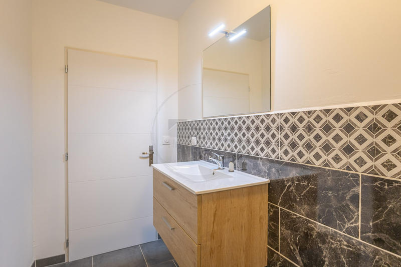 Appartement - 92 m² - 4 pièces