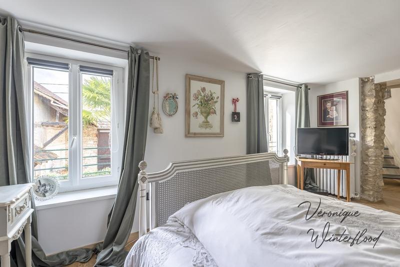 Maison en pierre - 150 m² - 6 pièces