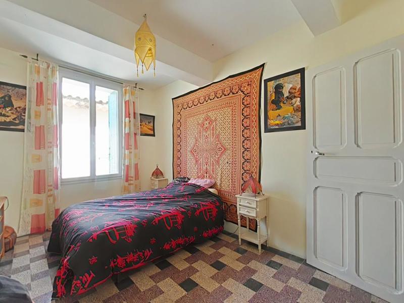 Maison - 280 m² - 7 pièces