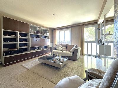 Appartement - 80 m² - 3 pièces