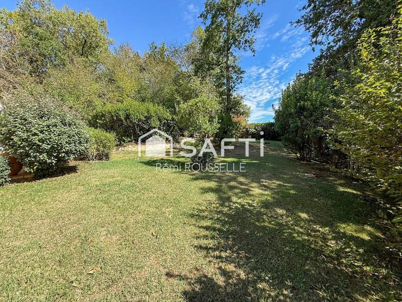 Maison - 180 m² - 8 pièces