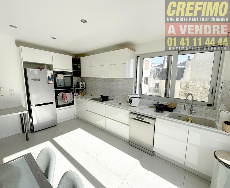 Appartement - 99 m² - 4 pièces