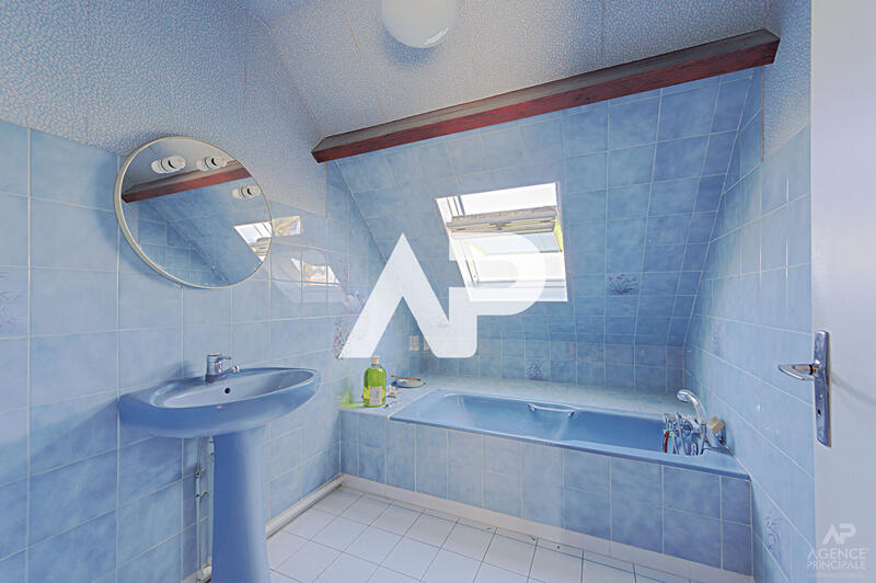 Maison - 104 m² - 6 pièces