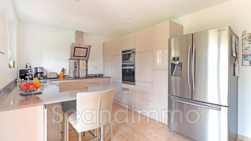 Maison - 162 m² - 7 pièces