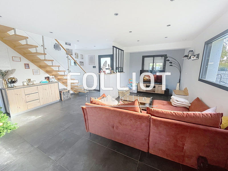 Maison - 143 m² - 6 pièces