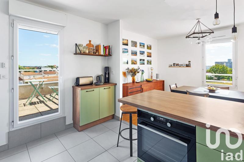 Duplex - 94 m² - 4 pièces