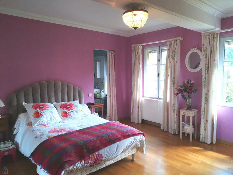 Maison - 177 m² - 6 pièces