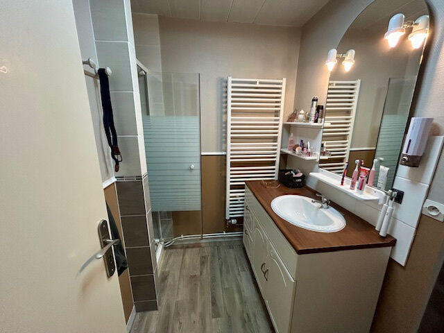 Appartement - 101 m² - 5 pièces