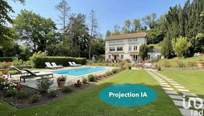 Maison - 213 m² - 8 pièces